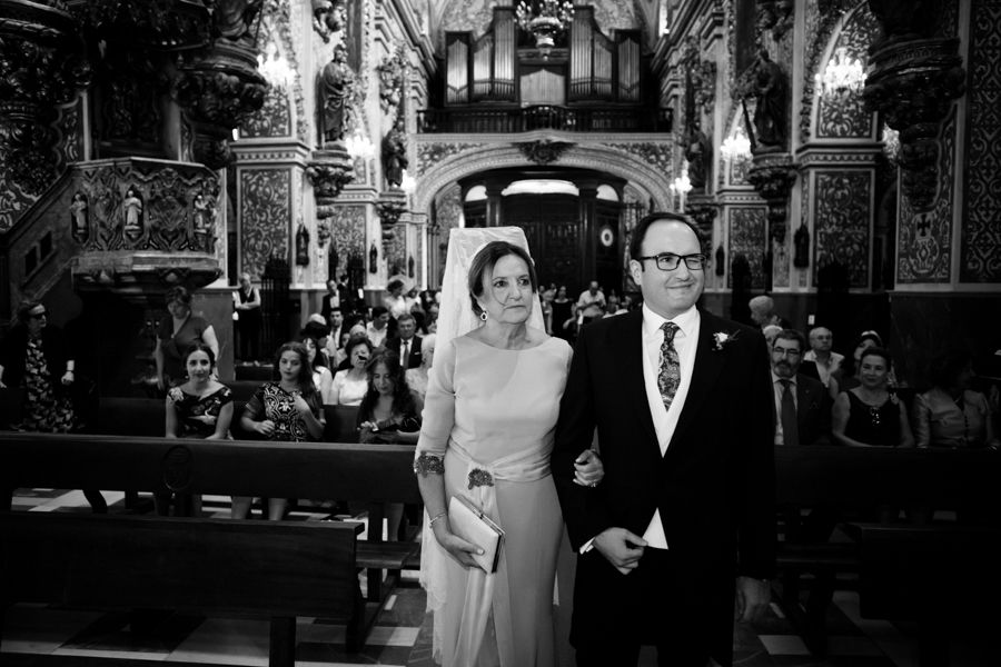 boda-basilica-angustias-caballo-blanco-020