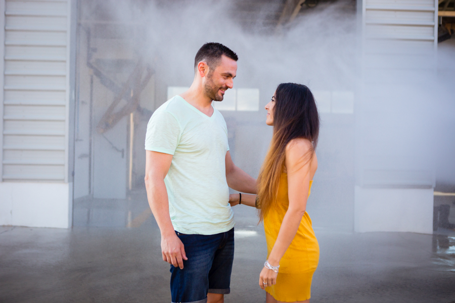 Preboda en parque de bomberos. Fotógrafos de boda Granada